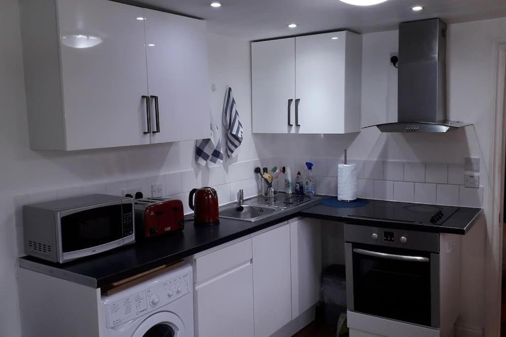 Cosy London Holiday Home Eksteriør billede